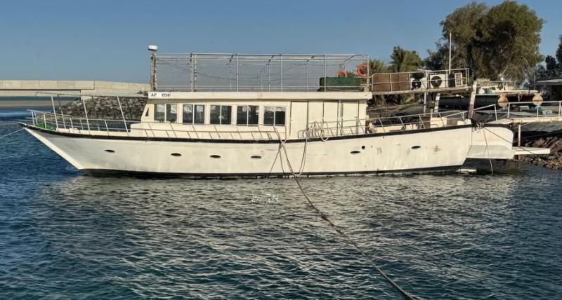 للبيع لنج فايبر جلاس كشات 75 قدم بدون البركت