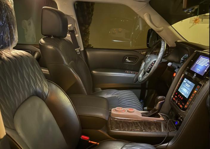 للبيع نيسان V8 400 موديل 2020