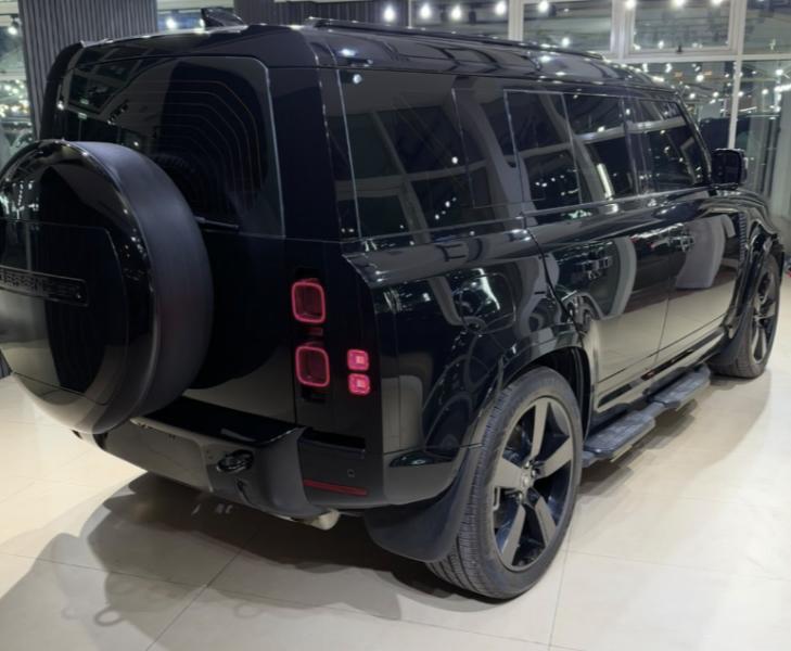للبيع رينج روفر Defender X-Dynamic 2025 موديل 2025
