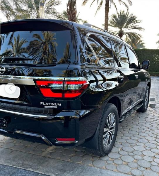 للبيع نيسان اسود بلاتينيوم موديل 2020