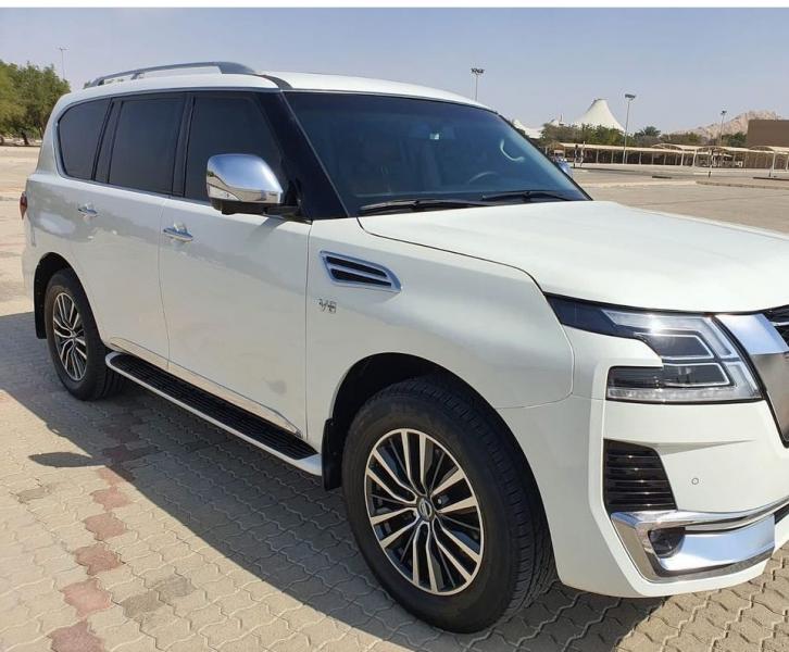 للبيع نيسان بلاتينيوم المكينة الصغيرة موديل 2022