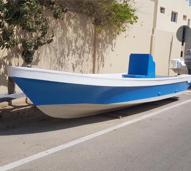للبيع طراد الشاقة مارين 23 قدم بدون محرك و تريلة