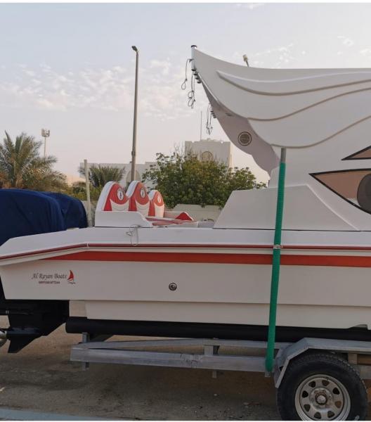 للبيع طراد 36 قدم مع القالوصة مصنع قوارب الريان