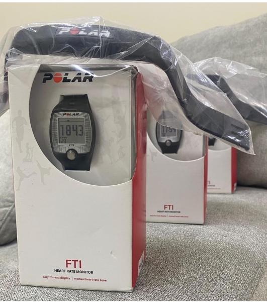 ساعات قياس قلب الخيل من ماركة POLAR للبيع