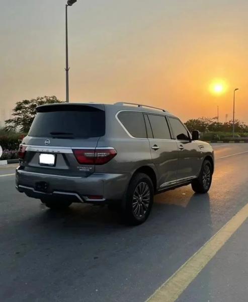 للبيع نيسان تيتانيوم LE400 2020 موديل 2020