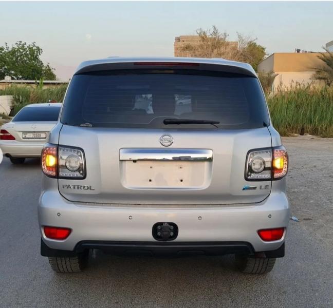للبيع نيسان باترول Le400 موديل 2012 مكينة الكبيرة