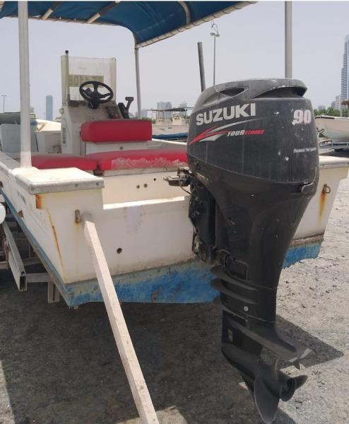 للبيع طراد رنر طول 25 قدم مع محرك 90 سوزوكي
