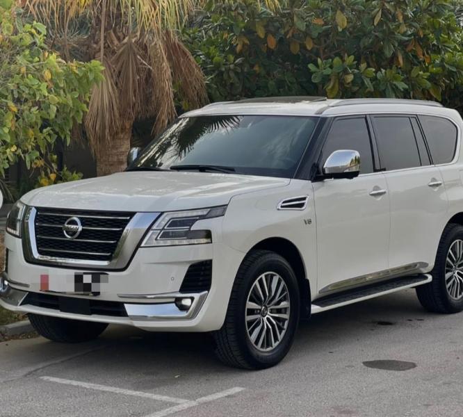 للبيع نيسان بلاتينيوم موديل 2020 المكينه الكبيره