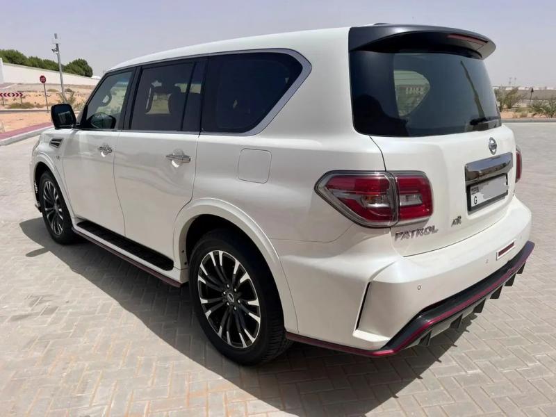 نيسان نيسمو اصلي موديل 2017 ثاني مالك ماشي 200 الف km مفتاحين ريموت ، سماعات