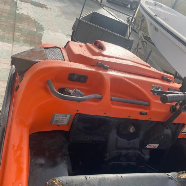 argo 8x8 وارد امريكا فيها عطل في المكينة نوعية المكينه kohler مع التريله