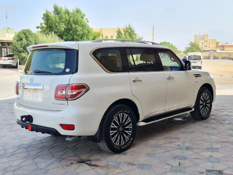 للبيع نيسان بلاتينيوم مكينه الصغيره فل موديل 2016 ثمانية سلندر