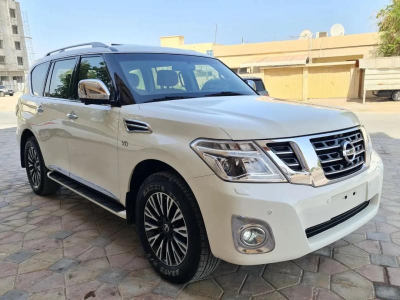 للبيع نيسان بلاتينيوم مكينه الصغيره فل موديل 2016 ثمانية سلندر