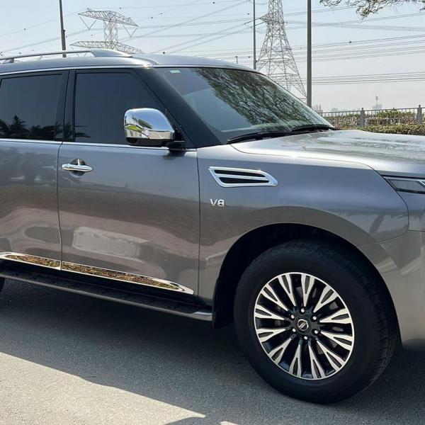 للبيع نيسان تيتانيوم V8 المكينه الكبيره 400 بدون حوادث موديل 2020