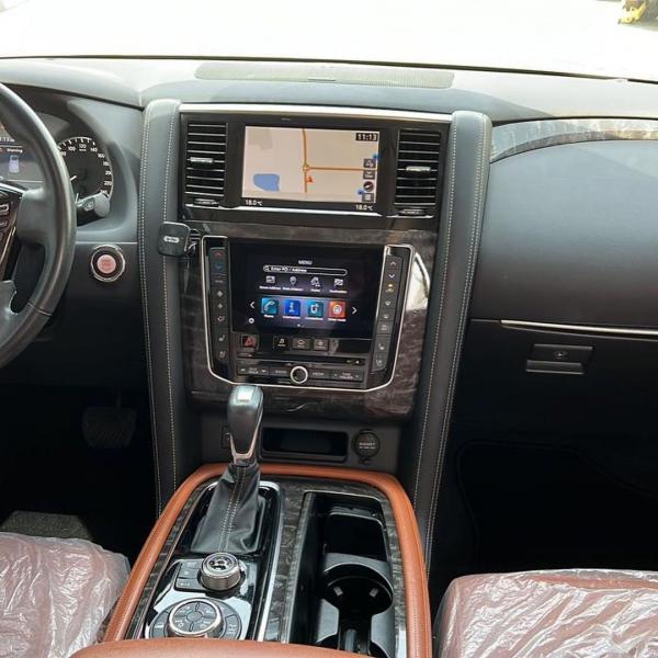 للبيع نيسان تيتانيوم V8 المكينه الكبيره 400 بدون حوادث موديل 2020
