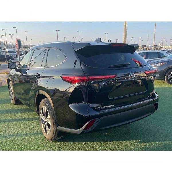 للبيع تويوتا هايلاندر موديل 2020 فتحه 6 سلندر في الشارقة