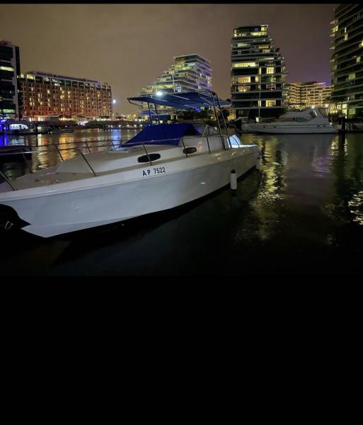 يخت ميني 36 قدم نظيف 