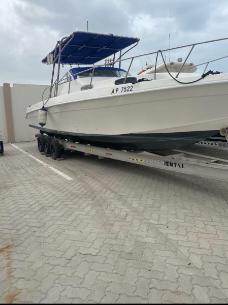 يخت ميني 36 قدم نظيف 