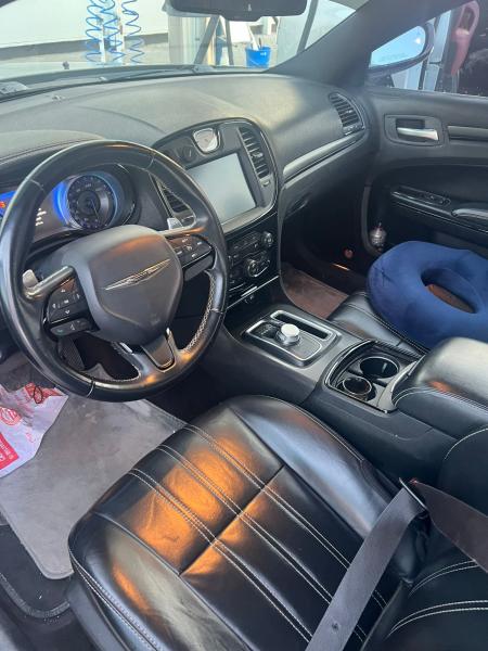 للبيع كرايسلر موديل 2016 وارد كلين فل رقم واحد بانوراما 