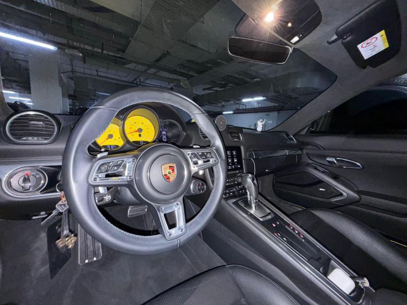 للبيع بورش كايمن GTS 4.0 موديل 2022 خليجي تحت الضمان تشيكات الوكاله 