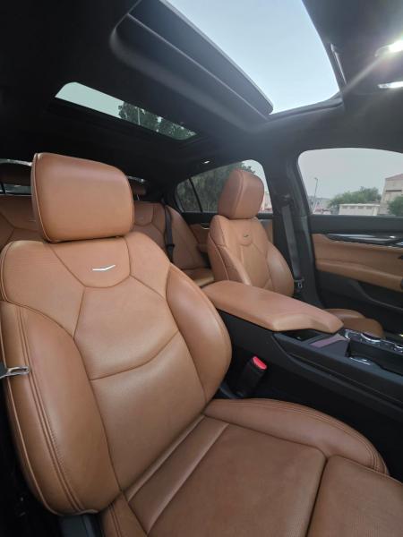 للبيع كاديلاك CT5 بريميوم لكجري موديل 2021  خليجي