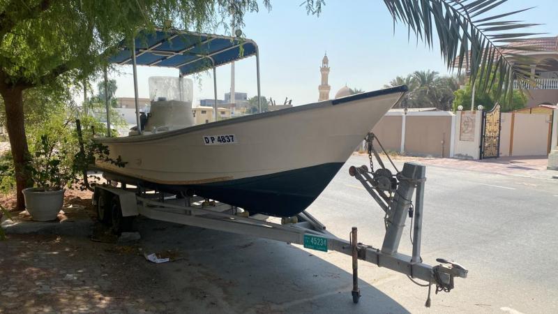 ‏ للبيع قارب مع محركات 55 - 55  ياماها تواسروك مع قالوصة و مظلة 
