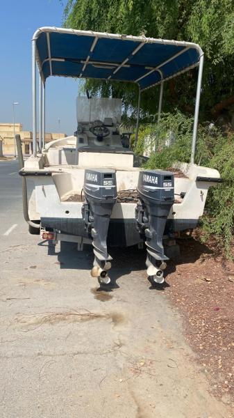 ‏ للبيع قارب مع محركات 55 - 55  ياماها تواسروك مع قالوصة و مظلة 