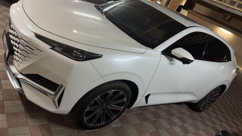 للبيع شانجان uni k موديل 2025 فل اوبشن خليجي تحت الضمان 