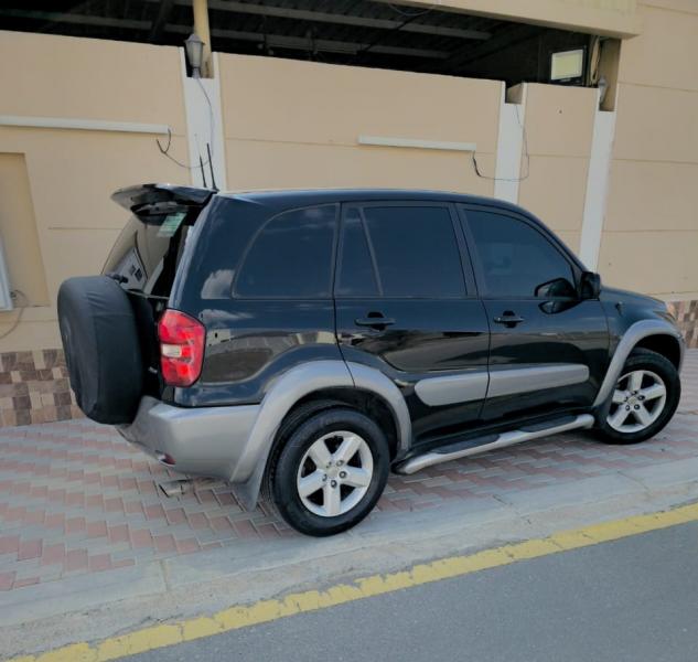 للبيع توياتا راف فور  موديل 2006 سبورت اول مالك وارد أمريكا 