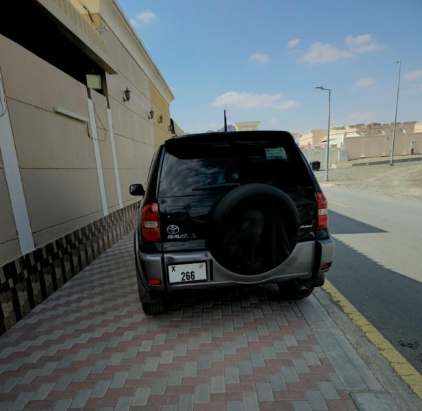 للبيع توياتا راف فور  موديل 2006 سبورت اول مالك وارد أمريكا 