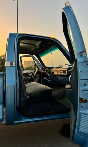 للبيع جمس بهبهاني موديل 1986 سنقل  محرك دينالي 6.0 قير اتوماتيك