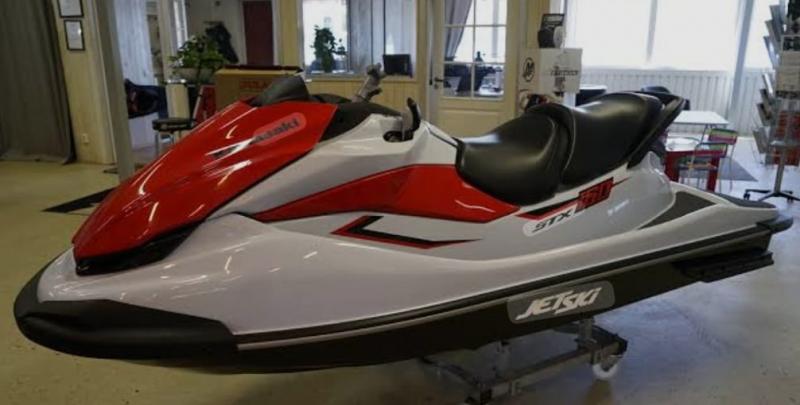 للبيت جت سكي كاواساكي stx160 1500cc  160 hp  جديد غير مستخدم بعده ف البوكس