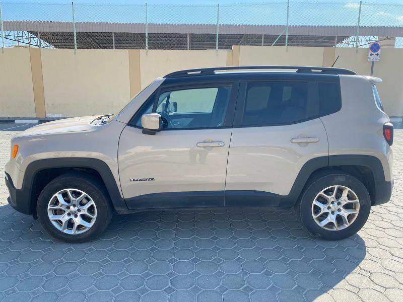 للبيع جيب رينجيد موديل 2015 وارد اول مالك فالدوله