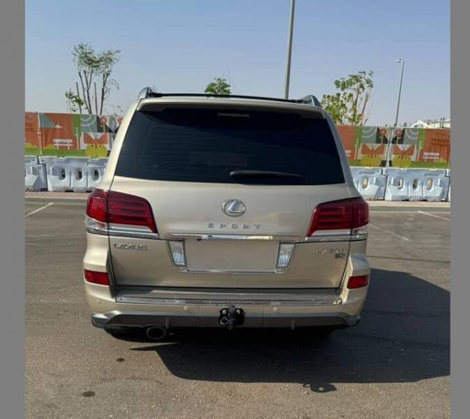 للبيع لكزس استيشن LX 570 سبورت موديل 2014 فل اوبشن خليجي 