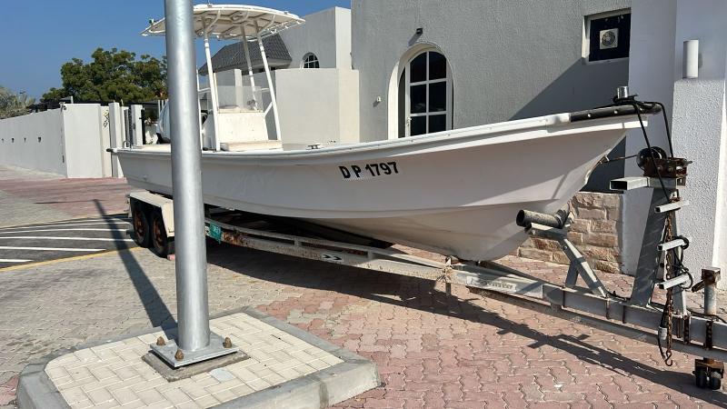 للبيع قارب سندباد  موديل 2017 حجم  27 قدم المحرك موديل 2019 v6 - 225