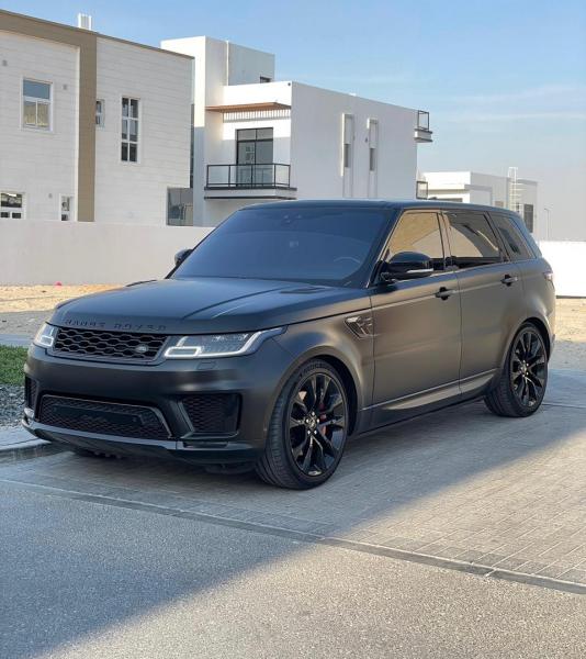 للبيع رنج روفر سبورت HST موديل 2022