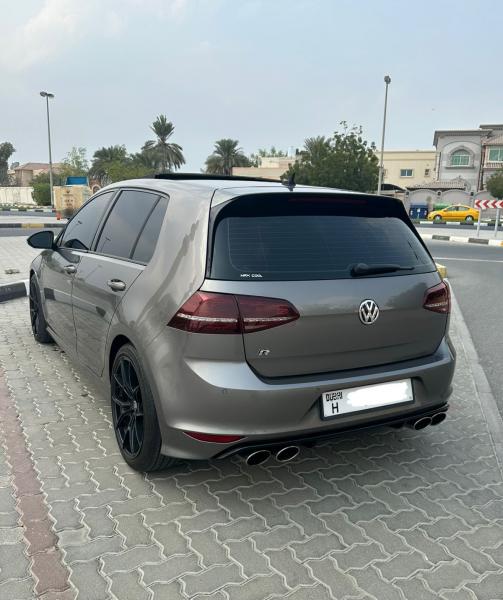 للبيع فولكس واجن جولف R موديل 2016 خليجي 