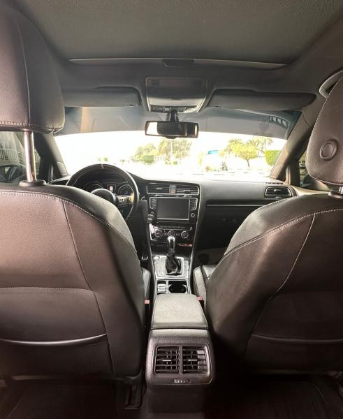 للبيع فولكس واجن جولف R موديل 2016 خليجي 