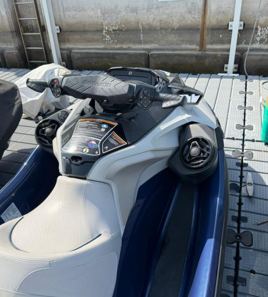 للبيع جيت سكي GTX300 limited  supercharger موديل 2023 بحالة الوكالة + طربال الوكالة