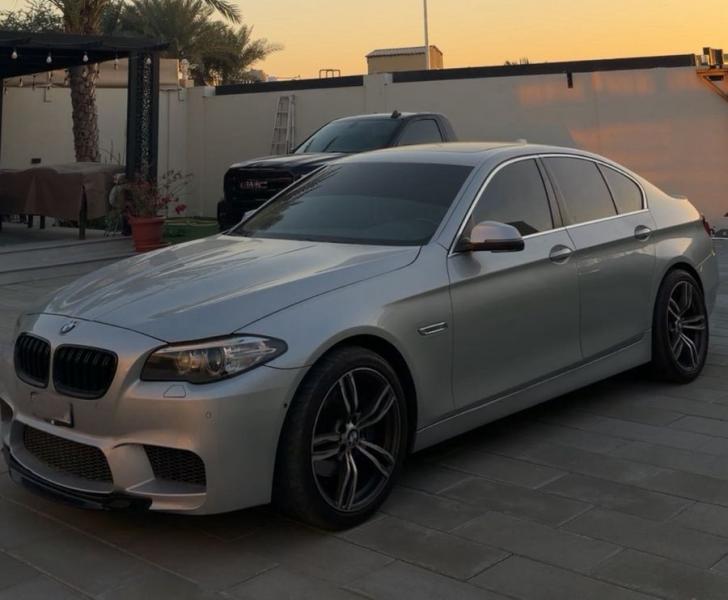 للبيع بي ام دبليو 528i موديل 2014 فل اوبشن خليجي 
