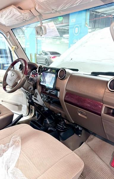 للبيع توياتا كلوزر شاص موديل  2022 قير عادي وارد الفطيم 