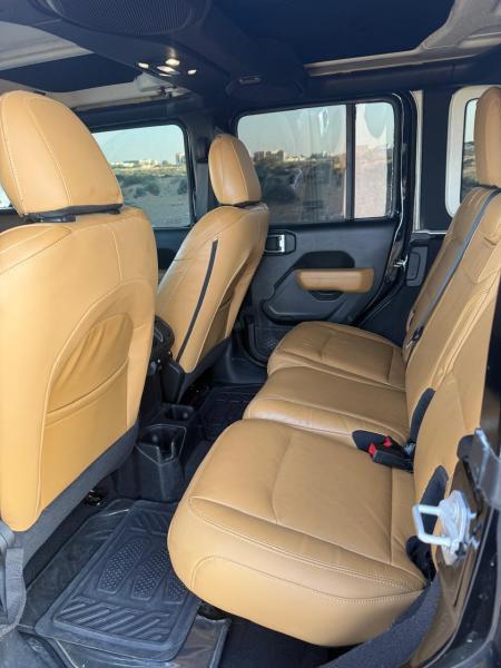 للبيع جيب رانجلر سبورت موديل 2023 4 سلندر وارد كندا 