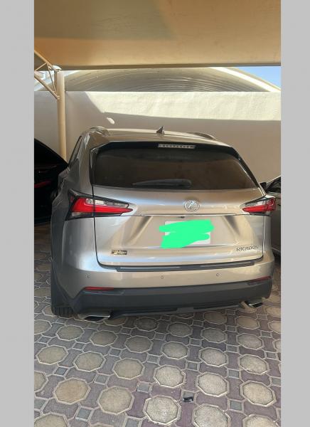 للبيع لكزس NX200t موديل 2017 وارد كندا