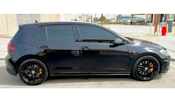 ‏للبيع فولكس واجن  جولف R موديل 2018 فل اوبشن خليجي 