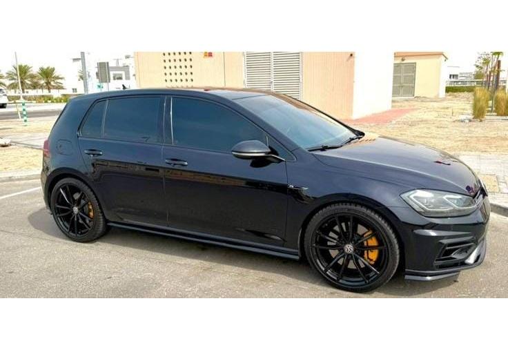 ‏للبيع فولكس واجن  جولف R موديل 2018 فل اوبشن خليجي 
