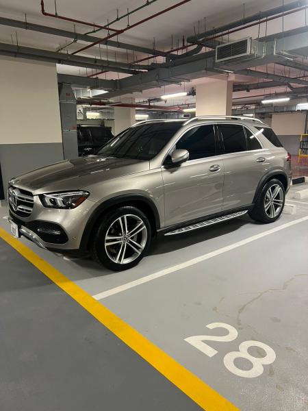 للبيع مرسيدس GLE 350 موديل 2021 كلين تايتل وارد امريكا 
