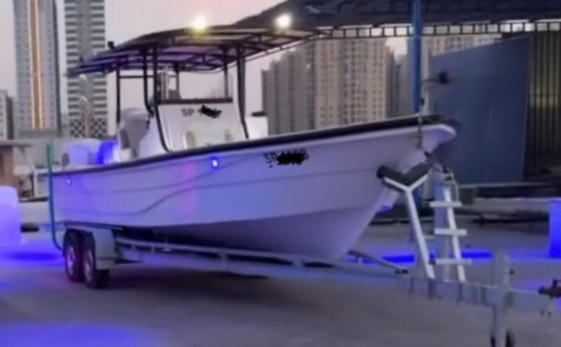 للبيع قارب مصنع  السويدي حجم 29 قدم موديل 2025 مكاين ميركوري ماريني موديل 2025