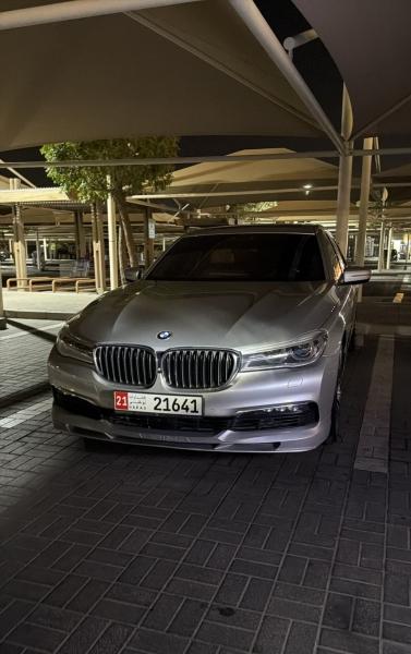 للبيع بي ام دبليو 750 Li carbon core موديل 2018 خليجي 