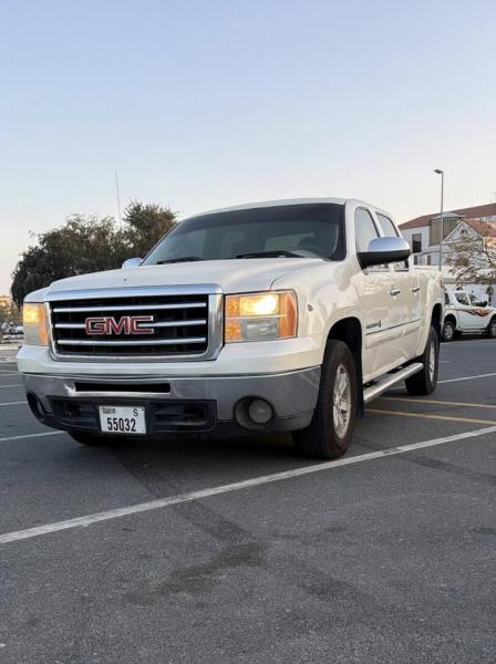 للبيع جي ام سي سييرا موديل 2013 خليجي 