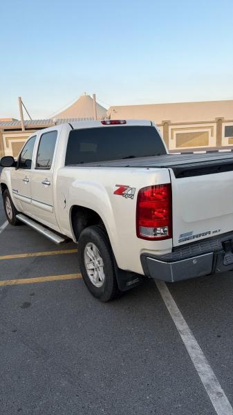 للبيع جي ام سي سييرا موديل 2013 خليجي 