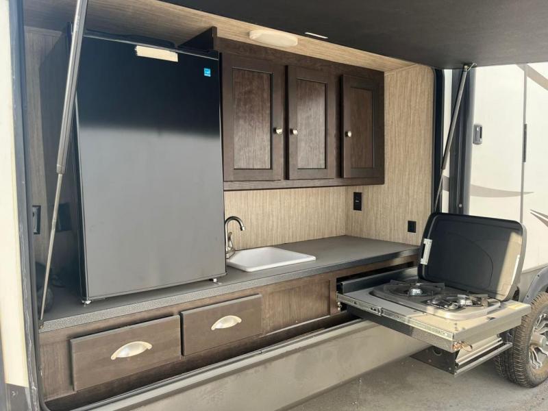 للببع كرفان امريكي سن دينكس موديل 2018 فيبر